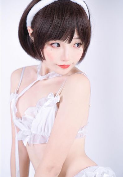 美女大胸直播美女白丝_超清视频大全