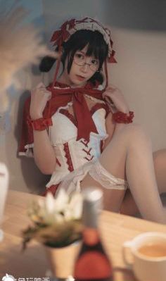 操180美女_4K超清免费观看