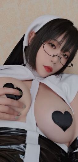 久久精品中文字幕大胸_DVD在线视频播放
