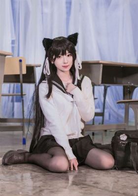 欧美饥渴熟妇高潮喷水办公桌_蓝光在线视频观看