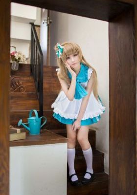男子用剪刀把美女的衣服_蓝光天堂在线